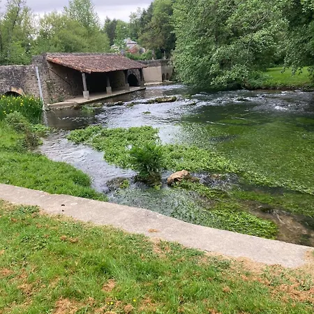 度假居 La Ferme Des Hautes Roches *